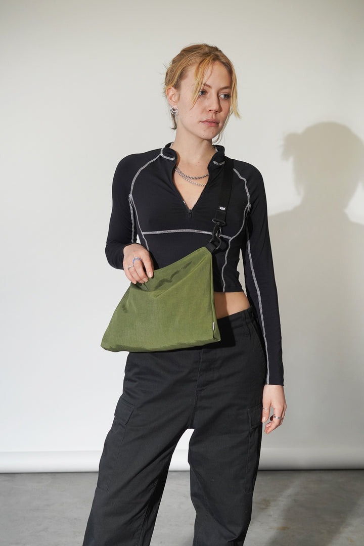 YARD - olive