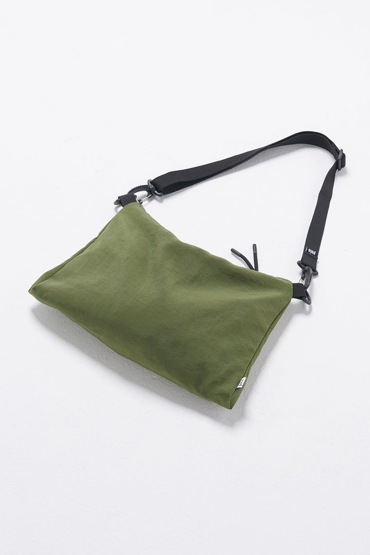 YARD - olive