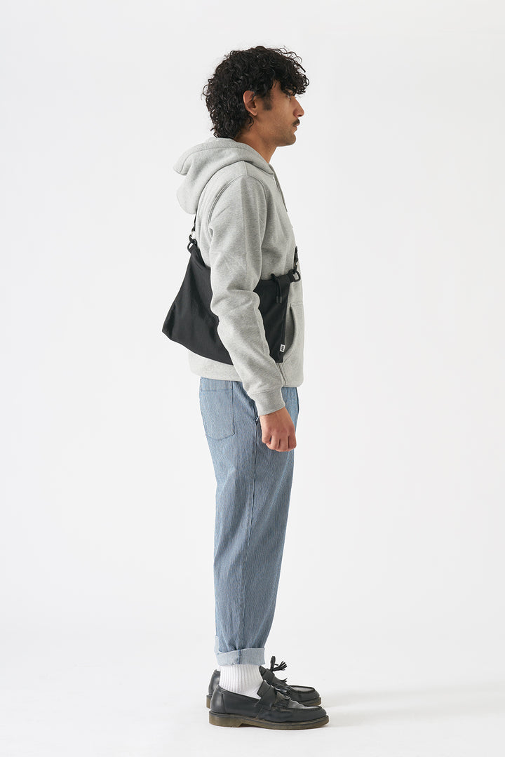 YARD - black