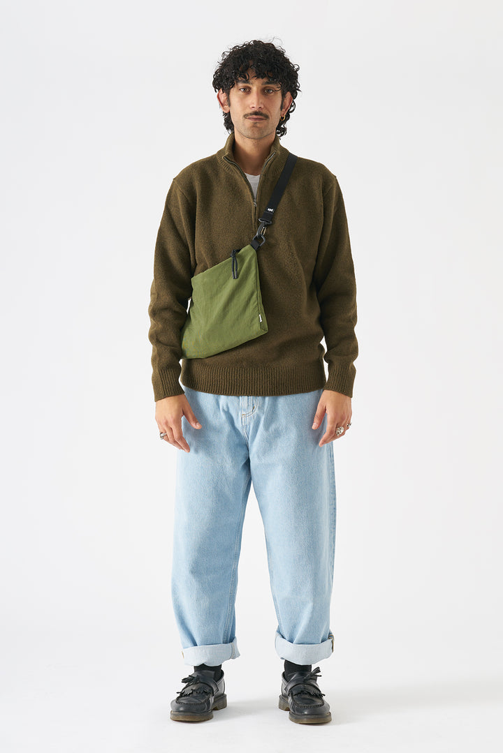 YARD - olive