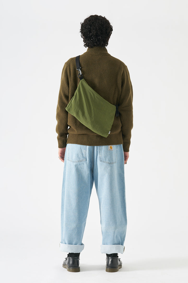 YARD - olive
